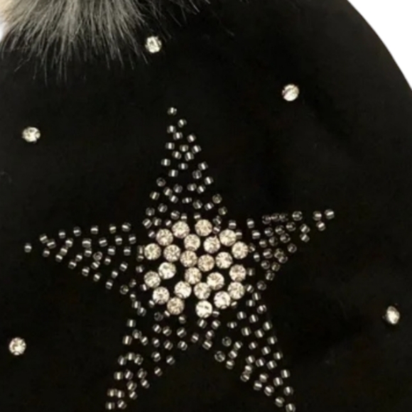 💕NWT Adrienne Landau Star Studded Faux Fur Beanie💕OSFM